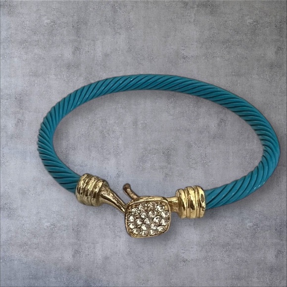 Blue enamel cuff bracelet with paved gold tone closure - Picture 4 of 5